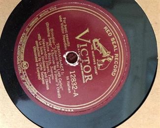 Assortment of old Victrola records