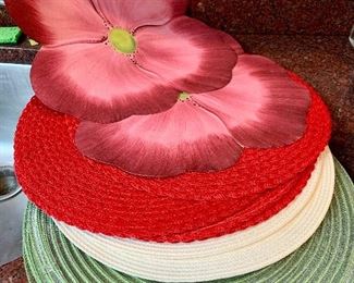 Placemats, 4 each of beige, red and green and two flowers: $20
