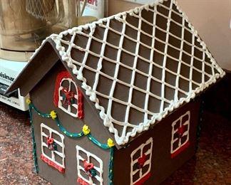 Gingerbread House: $8
