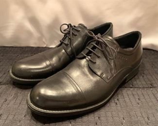 Men's Ecco Dress Shoes https://ctbids.com/#!/description/share/402943