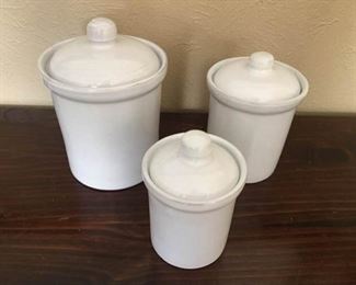 Ceramic canister trio https://ctbids.com/#!/description/share/403032