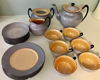 Phoenix China Tea Set https://ctbids.com/#!/description/share/402984