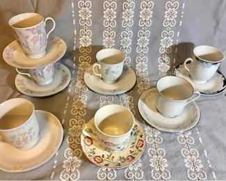 Lovely floral tea cups and saucers https://ctbids.com/#!/description/share/403023