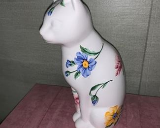 Tiffany porcelain cat 9" in great condition.  $50