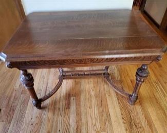 4 Lions footed draw leaf oak table $350