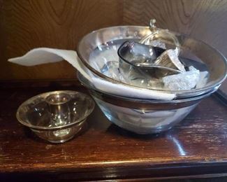 Dorothy Thorpe 9 Piece glass lot $40