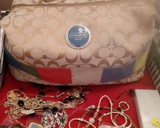 COACH PURSE, GENUINE 