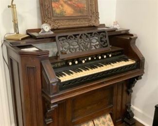 Antique Mason and Hamlin Organ (keyboard needs work) $260 Item#33