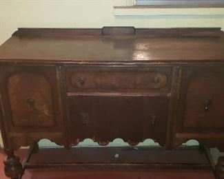 Vintage Side Board =$100,00 For Pick up Appointment  Please call or text 760-662-7662