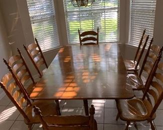 $525~ WOW! A rare find ~ Hard rock maple gate leg drop leaf table with eight comfy chairs 
