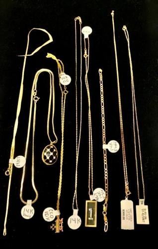 Find Gold Chains and More https://ctbids.com/#!/description/share/405148