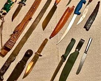 Assorted Knives Collection 9pc https://ctbids.com/#!/description/share/405008
