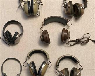 Set of 7 vintage Headsets https://ctbids.com/#!/description/share/405032