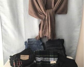 Ladies Jeans and Accessories https://ctbids.com/#!/description/share/405051