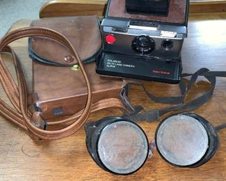 Vintage Camera and Goggles https://ctbids.com/#!/description/share/405160
