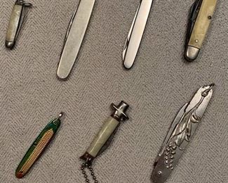 Unmarked Knives https://ctbids.com/#!/description/share/405026