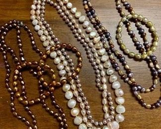 Freshwater Pearls https://ctbids.com/#!/description/share/405123
