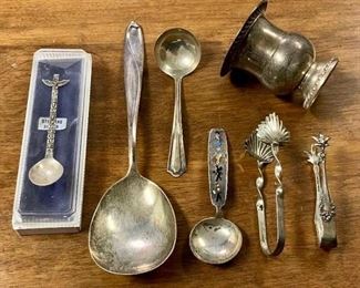 Sterling Pieces https://ctbids.com/#!/description/share/405153