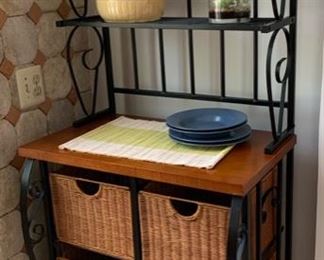 40. Bakers Rack w/ 4 Wicker Baskets (28'' x 20'' x 66'') $ 140.00