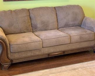 Ashley Furniture Wood Frame Sleeper/Sofa Couch	36x91x36in	HxWxD