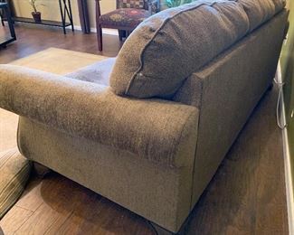 Ashley Furniture Wood Frame Sleeper/Sofa Couch	36x91x36in	HxWxD