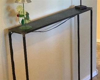 Small Metal Accent Table	34x34x6in	HxWxD