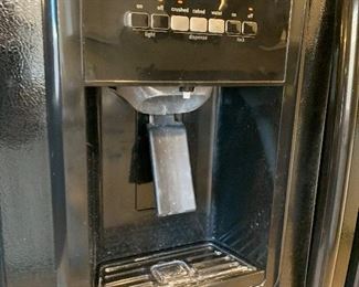 Maytag 25.5 CU FT. Refrigerator Side by Side  MSD2572VEB00	69.5x36x34in	HxWxD (BUYER REMOVAL)