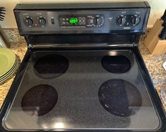 Hotpoint Smoothtop Electric Stove/Range/Oven RB787BC2BB	48x30x29in	HxWxD  (BUYER REMOVAL)