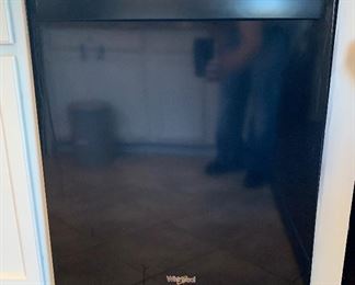 Whirlpool Dish washer WDT71OPAHB1	34x234x36in	HxWxD  (BUYER REMOVAL)