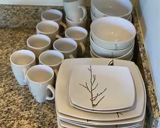 28 Contemporary Dish set (Branch Print)	