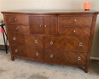 Ashley Furniture LaSalle Rustic Contemporary Dresser	41x63x19inD	HxWxD