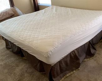 King Sz Sleep Number i8 Bed Adjustable Base (AS-IS)	26x77x76	HxWxD