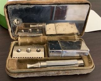 Vintage Razor Kit w/ Gillette Blades AS-IS	