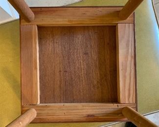 3pc Vintage MCM Accent tables/Plant stands	15x12x12in	HxWxD