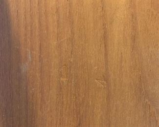 1pc Vintage Accent Table	16x14x11in	HxWxD