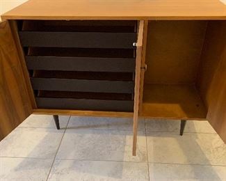 1960s Vintage MCM Console Cabinet	33x48x18in	HxWxD