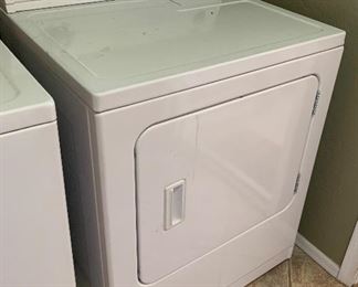 Estate Electric Dryer EED4400WQ0	42x27x29in	HxWxD