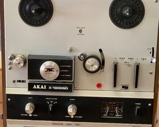 AKAI X-1800SD Reel to Reel Tape Deck w/ 8 Track	16x14x11in	HxWxD