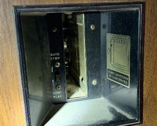 AKAI X-1800SD Reel to Reel Tape Deck w/ 8 Track	16x14x11in	HxWxD