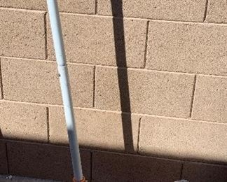 Central Hydraulics 2 1/4 Ton Floor Jack		