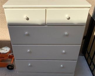 White 5 drawer Dresser		
