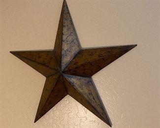 Tin Star wall decor 1 of 2	