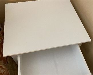 White night stand	21x18x27	HxWxD