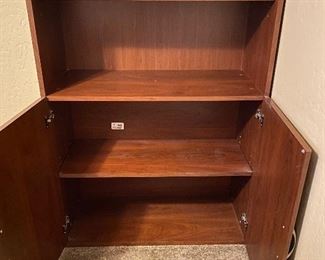 Mahogany wooden book shelf made by bush	72.5x35.5x14.5in	HxWxD