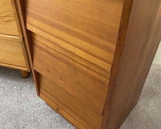 Mid century 3 drawer nightstand	29x16x16in	HxWxD