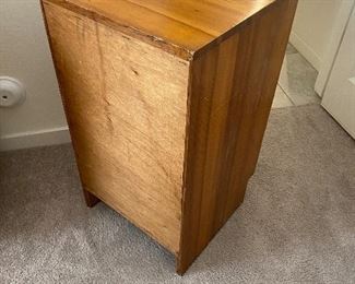 Mid century 3 drawer nightstand	29x16x16in	HxWxD