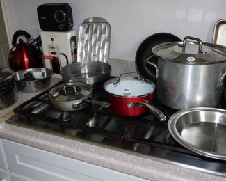 pots / pans...
