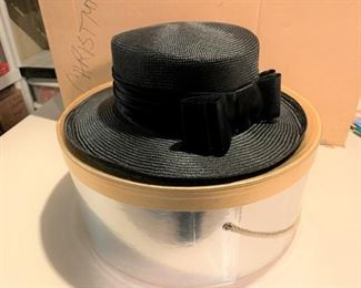 Black hat $10