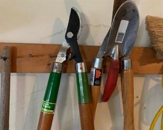 Garden tools $7