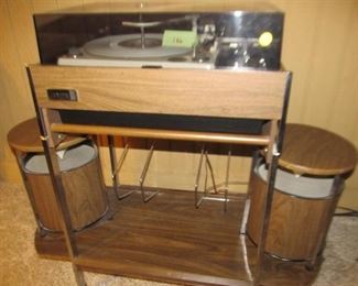 186  Zenith stereo turntable w/ speakers. $100